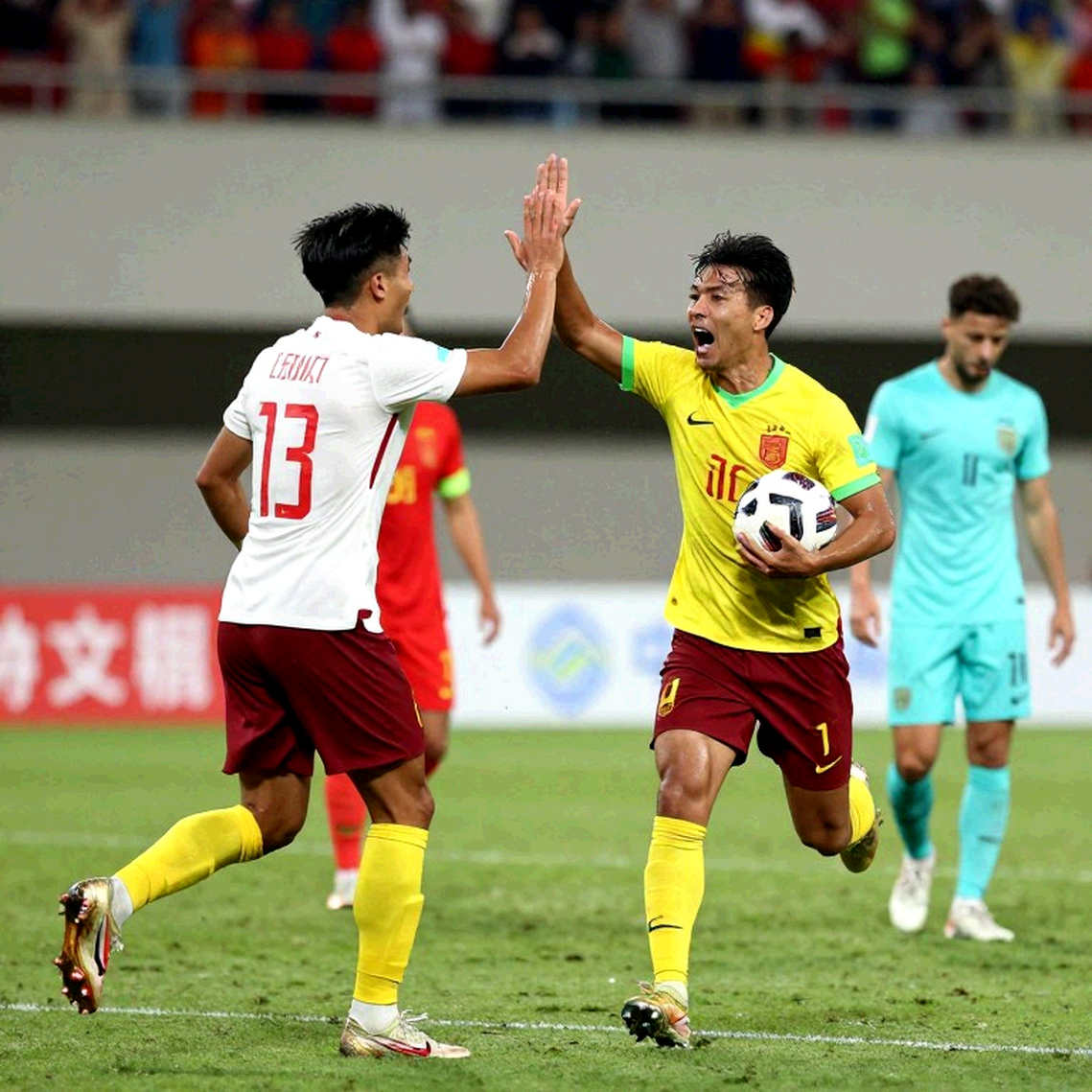 সালজবুর্গ-মিলান: প্রেস বনাম ব্যাক-থ্রি, আর ইতালির 'জাতীয় দায়'-এর বাড়তি বিল সালজবুর্গ-মিলান: প্রেস বনাম ব্যাক-থ্রি, আর ইতালির 'জাতীয় দায়'-এর বাড়তি বিল