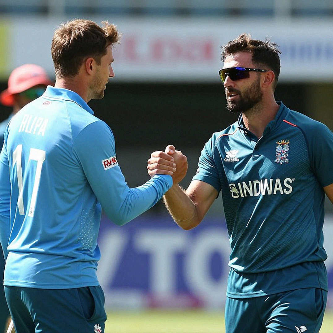 WACA Clouds, Elliott's Debut and the Clayton-Peirson Repair: Day One of the Sheffield Shield