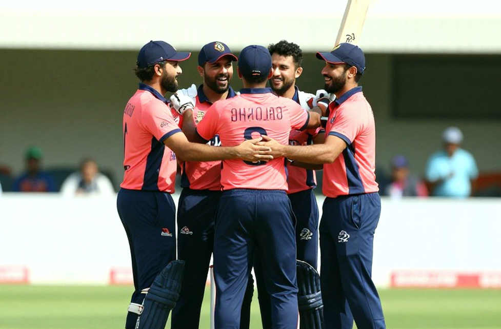 Not the Super Eight Wall, but the Clock: The Inner Arithmetic of Bangladesh's T20 Batting