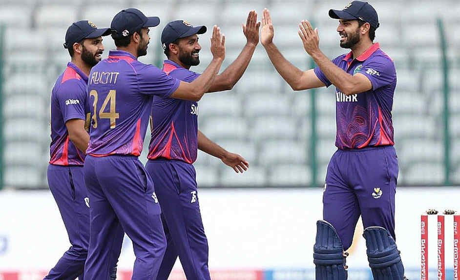 Mumbai Indians' Auction Strategy: The Arithmetic of Capital vs the Chemistry of the Dressing Room Mumbai Indians' Auction Strategy: The Arithmetic of Capital vs the Chemistry of the Dressing Room