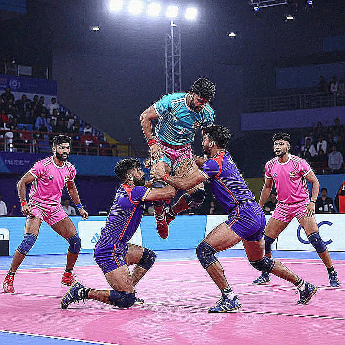 ৩১-১৭ বিরতি, তিন অল আউট, ৩৫ রেইড পয়েন্ট: নেপালকে ৪৮-২৪ এ হারানোর ম্যাচটা ভারত সম্পর্কে আসলে কী বলে