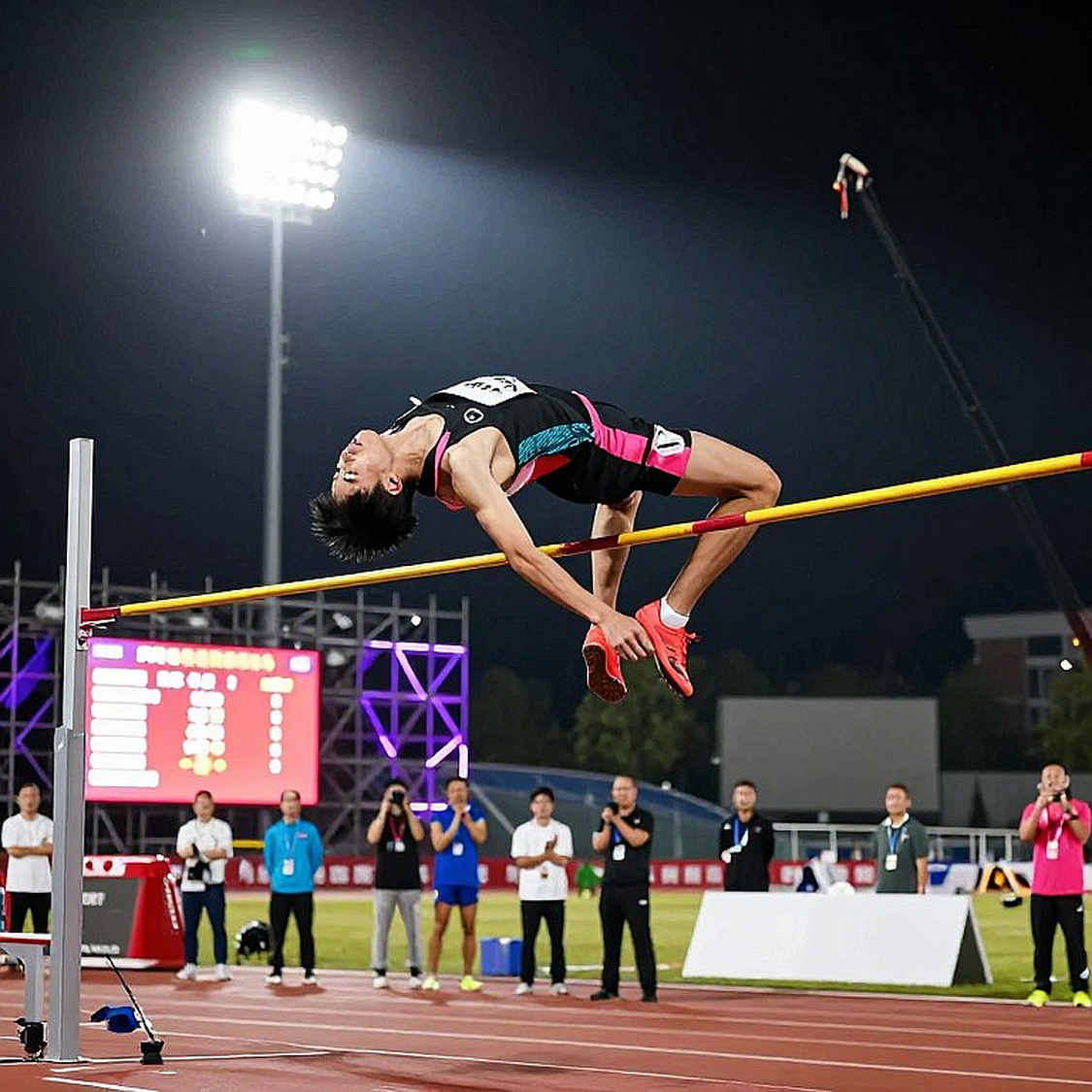 The 9.91 Ledger: An Asian Games Record With a Blank Wind Column