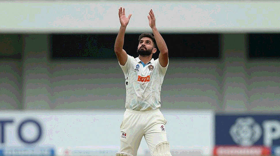 Nortje's Ball in Durban, Smith's 25 and 27, and a Fixture Calendar That Doesn't Add Up Nortje's Ball in Durban, Smith's 25 and 27, and a Fixture Calendar That Doesn't Add Up
