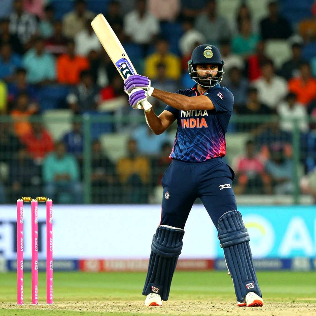 Fifteen Overs of Truth: The Hidden Crisis in Asia's Middle Overs Fifteen Overs of Truth: The Hidden Crisis in Asia's Middle Overs
