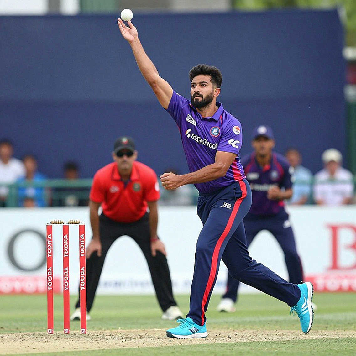The Blockchain Tide in Cricket's Commercial Ecosystem: The Inner Accounting of Fan Tokens, Digital Collectibles and Jersey Sponsorship The Blockchain Tide in Cricket's Commercial Ecosystem: The Inner Accounting of Fan Tokens, Digital Collectibles and Jersey Sponsorship
